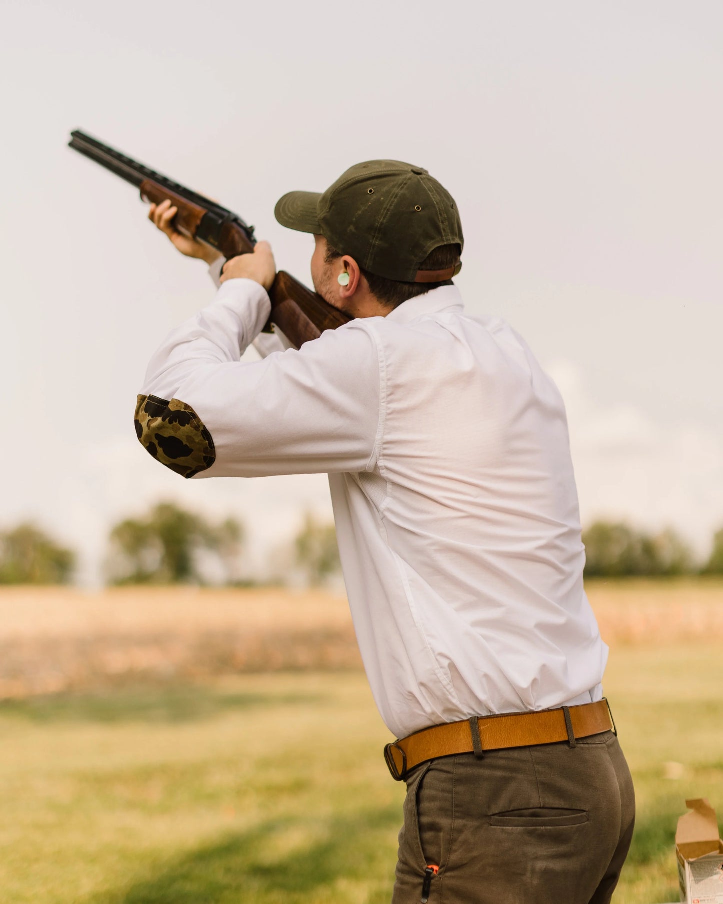 Ball + Buck | Sportsman Shirt, White with Original Camo