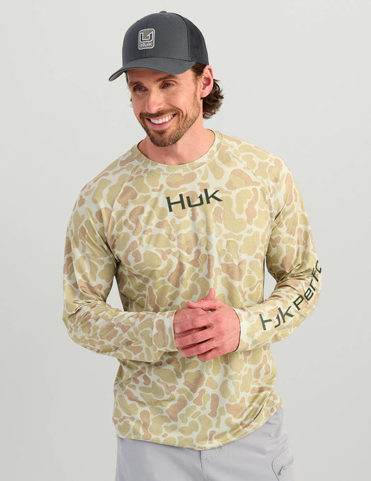 Huk | Airweight Printed Long Sleeve Crew, Sand Camo