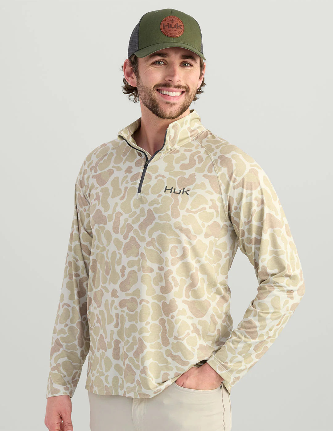 Huk | Airweight Printed Quarter Zip, Sand Camo
