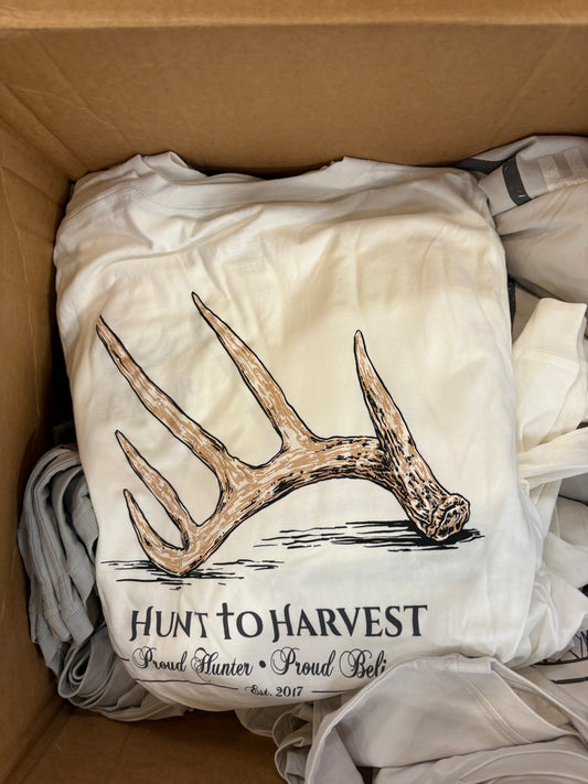 Hunt to Harvest- Shed Cream Long Sleeve